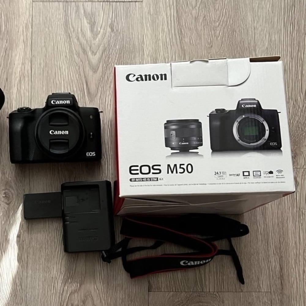 Canon EOS M50 Mirrorless Camera - Black